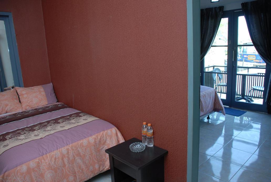 Salon Fora Gegerkalong Setiabudhi Wisma tamu *