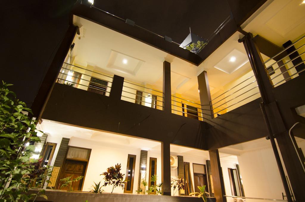 Salon Fora Gegerkalong Setiabudhi Wisma tamu